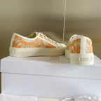 D - SNEAKERS