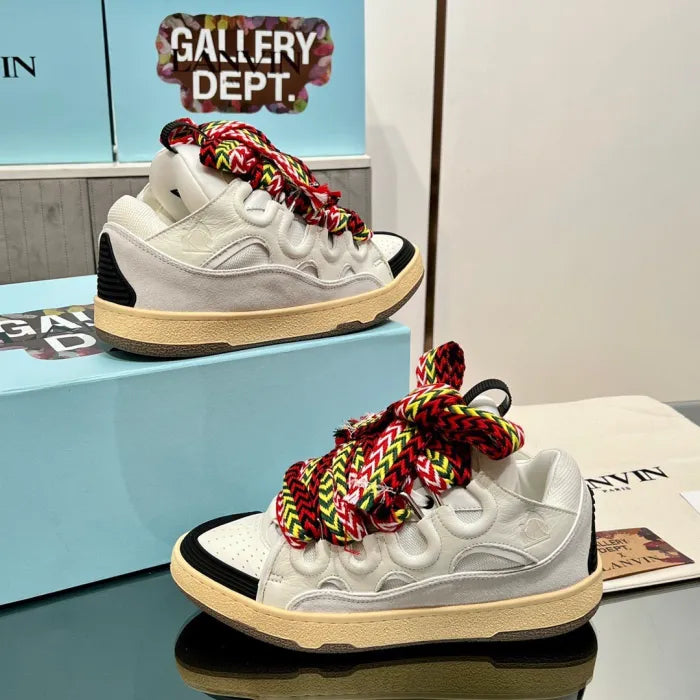 L - SNEAKERS