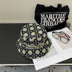 Classic luxury hat 07