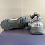 D - SNEAKERS