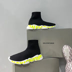 B - SNEAKERS