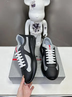 P - SNEAKERS