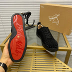 C - SNEAKERS