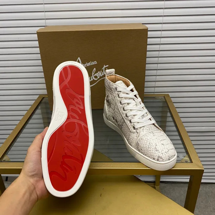 C - SNEAKERS