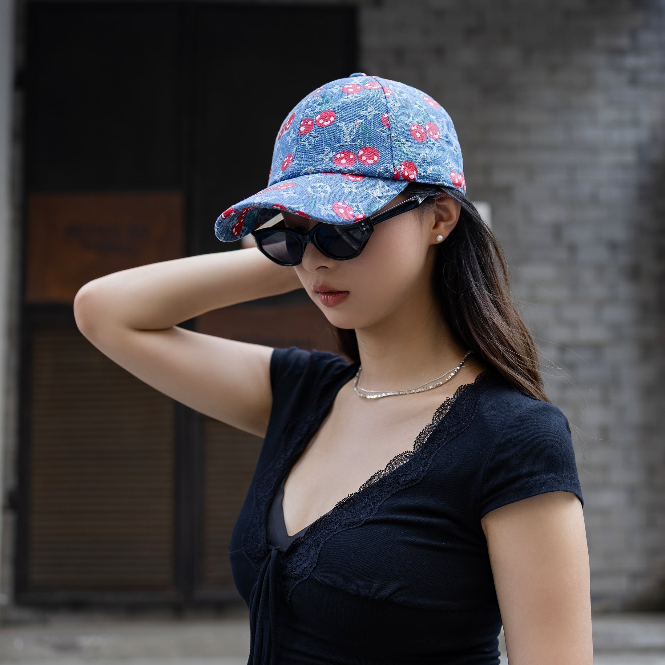 Classic luxury hat 04