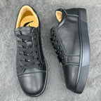 C - SNEAKERS