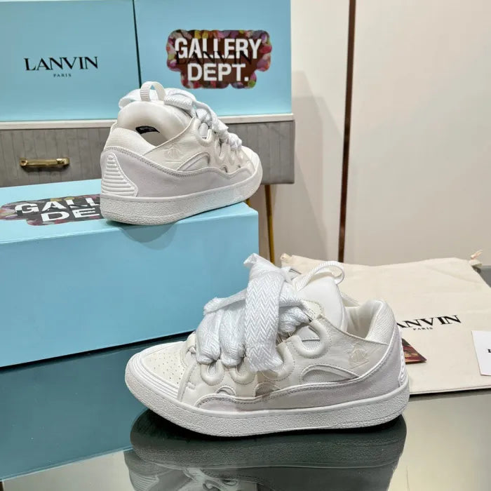 L - SNEAKERS