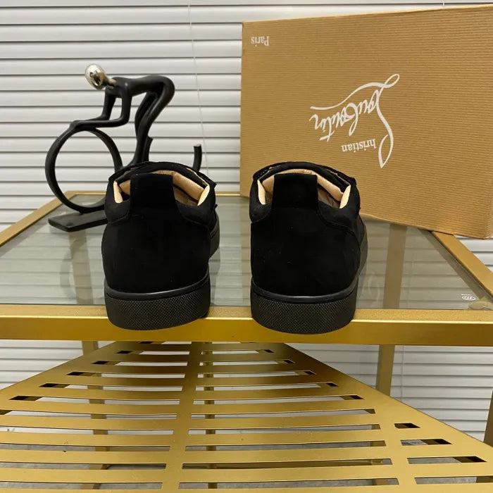 C - SNEAKERS