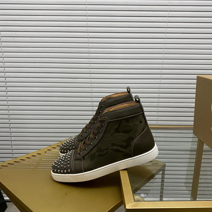 A - SNEAKERS
