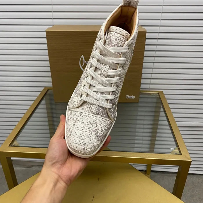 C - SNEAKERS
