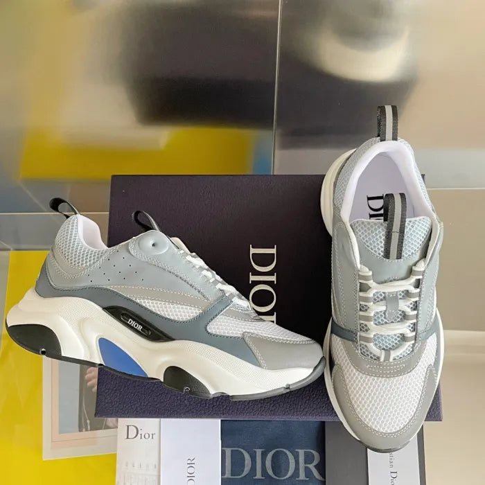 D - SNEAKERS