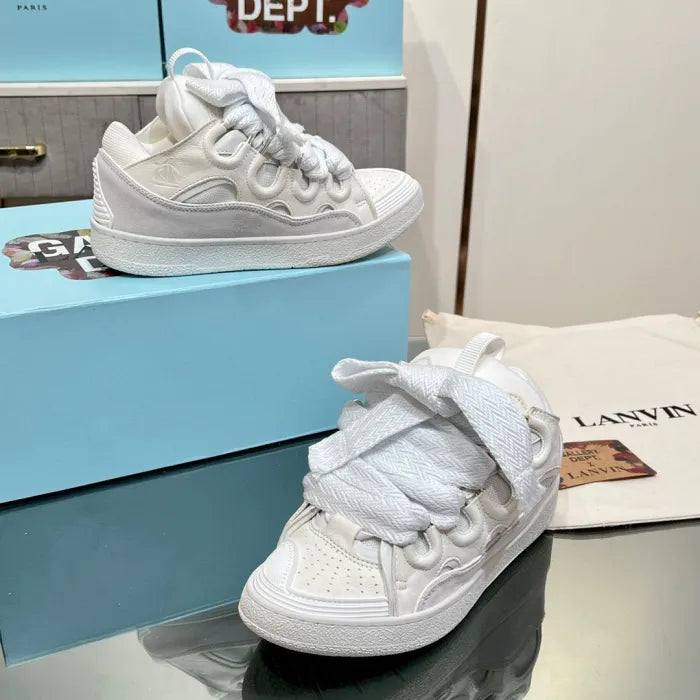 L - SNEAKERS