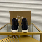 A - SNEAKERS