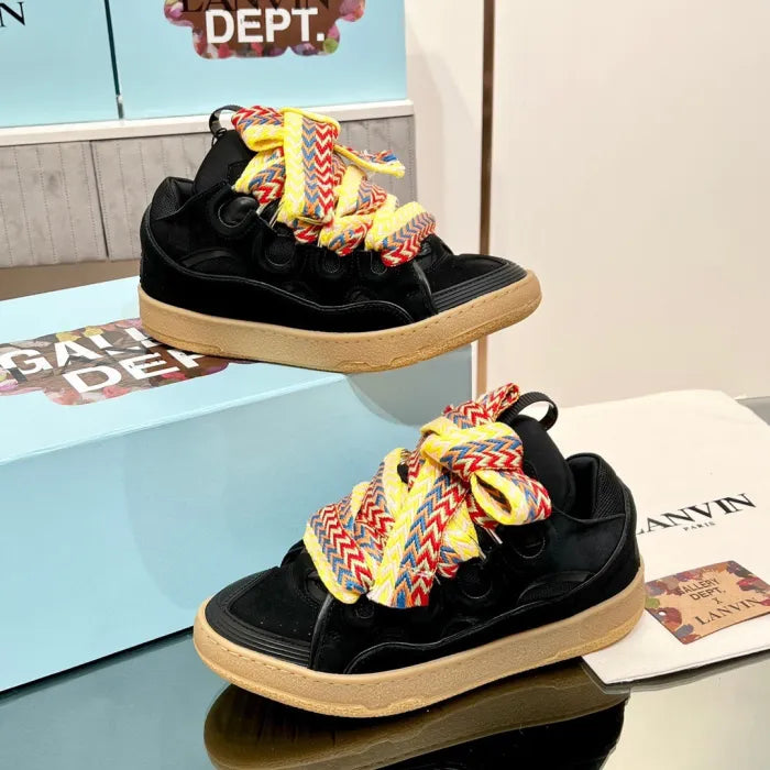 L - SNEAKERS