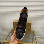 A - SNEAKERS
